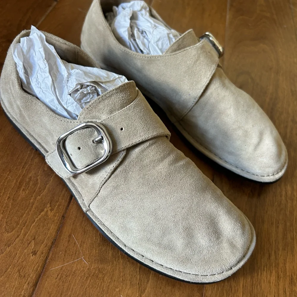 Massimo Dutti premium leather flats - Picture 9 of 11